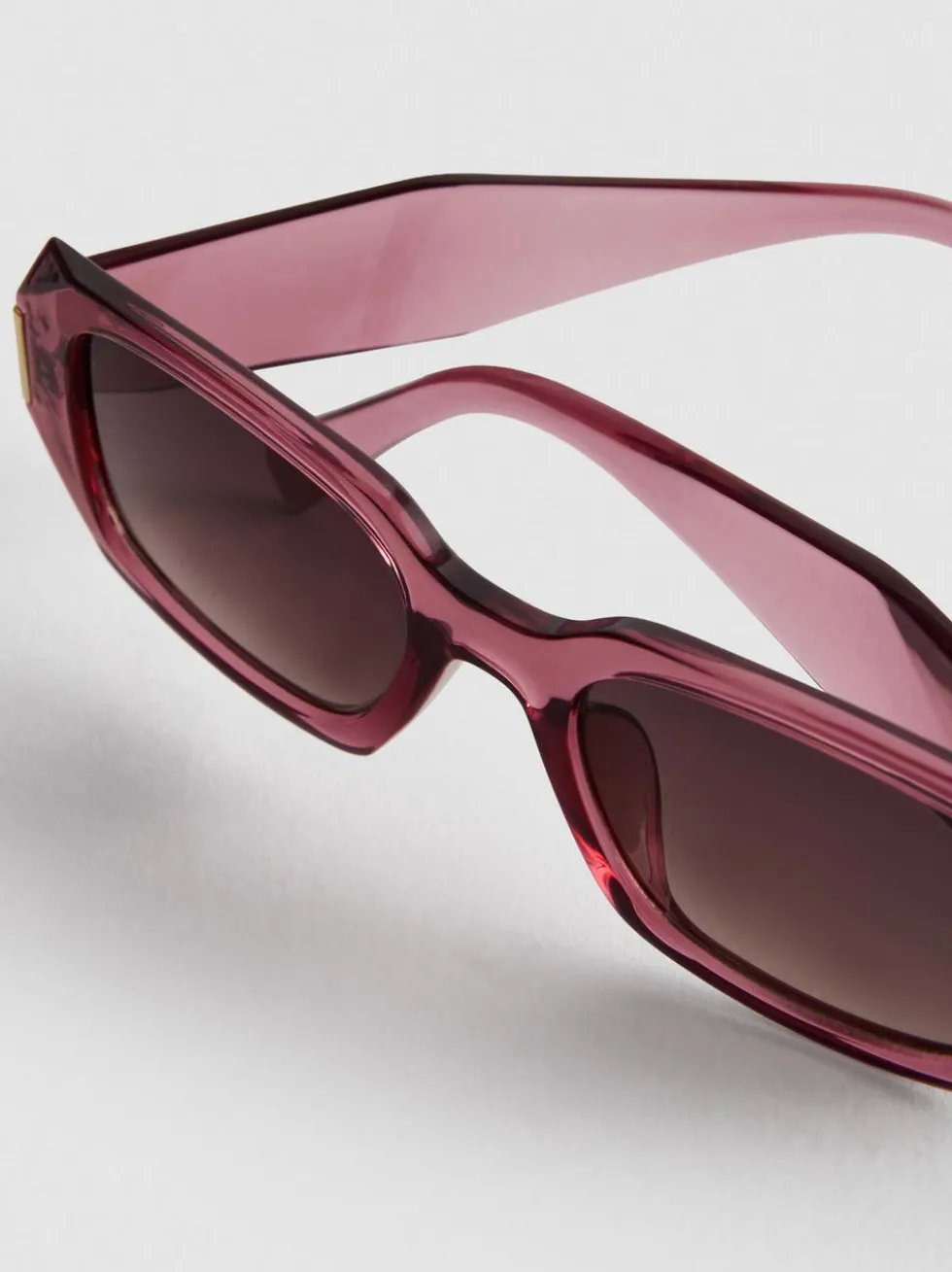 Sonnenbrille mit rechteckigen Gläsern