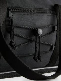 Sporttasche mit Taschendetail