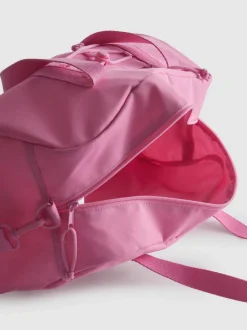 Sporttasche mit Taschendetail