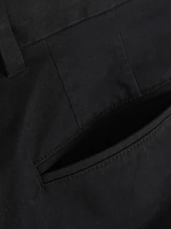 Stretch-Chinohose mit geradem Bein