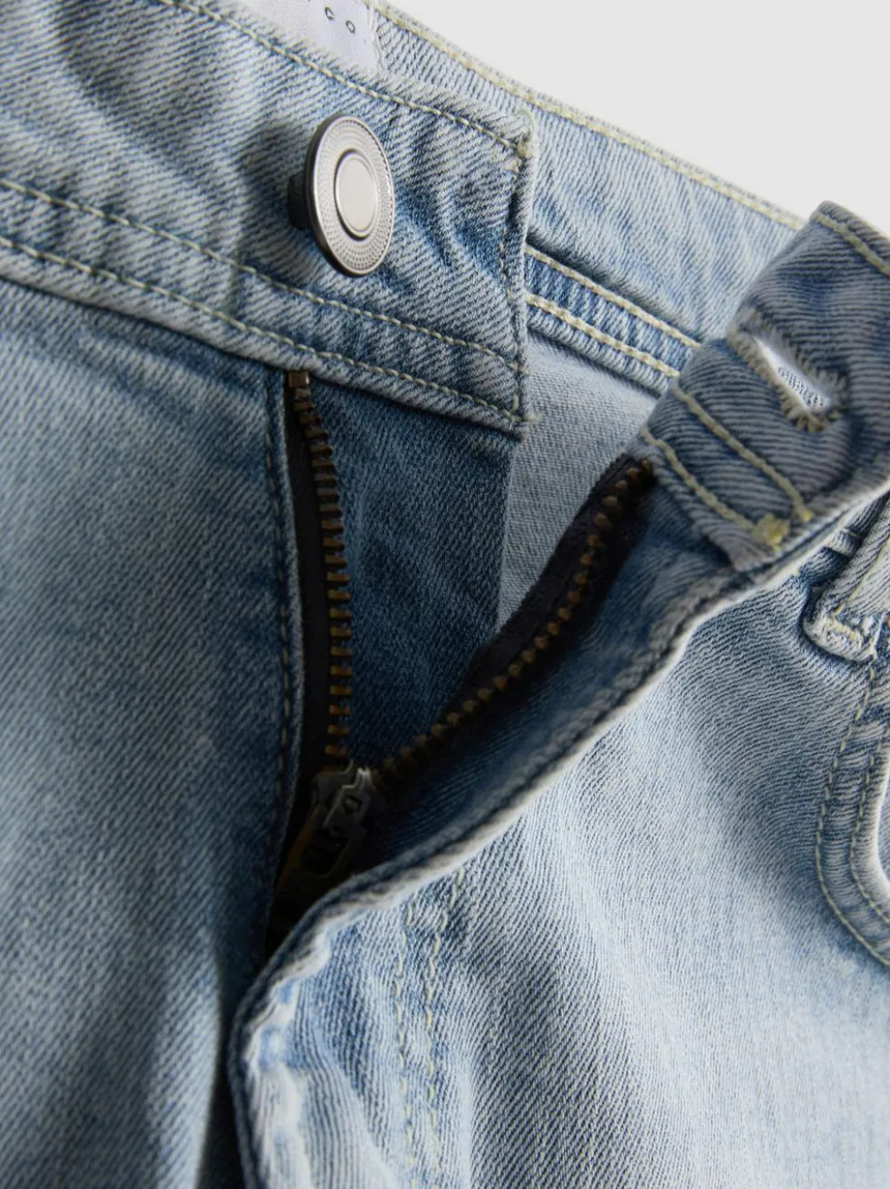 Stretch-Jeans mit geradem Bein
