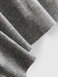 Strickpullover mit V-Ausschnitt