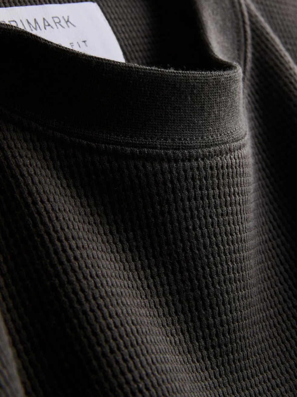 Strukturiertes T-Shirt mit geradem Schnitt