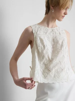 Tanktop mit Blumenstickerei zum Binden