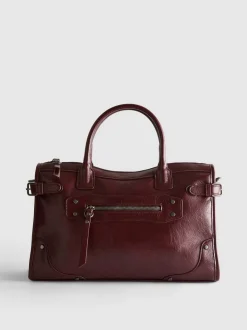 Tasche mit Tragegriff und Schnalle