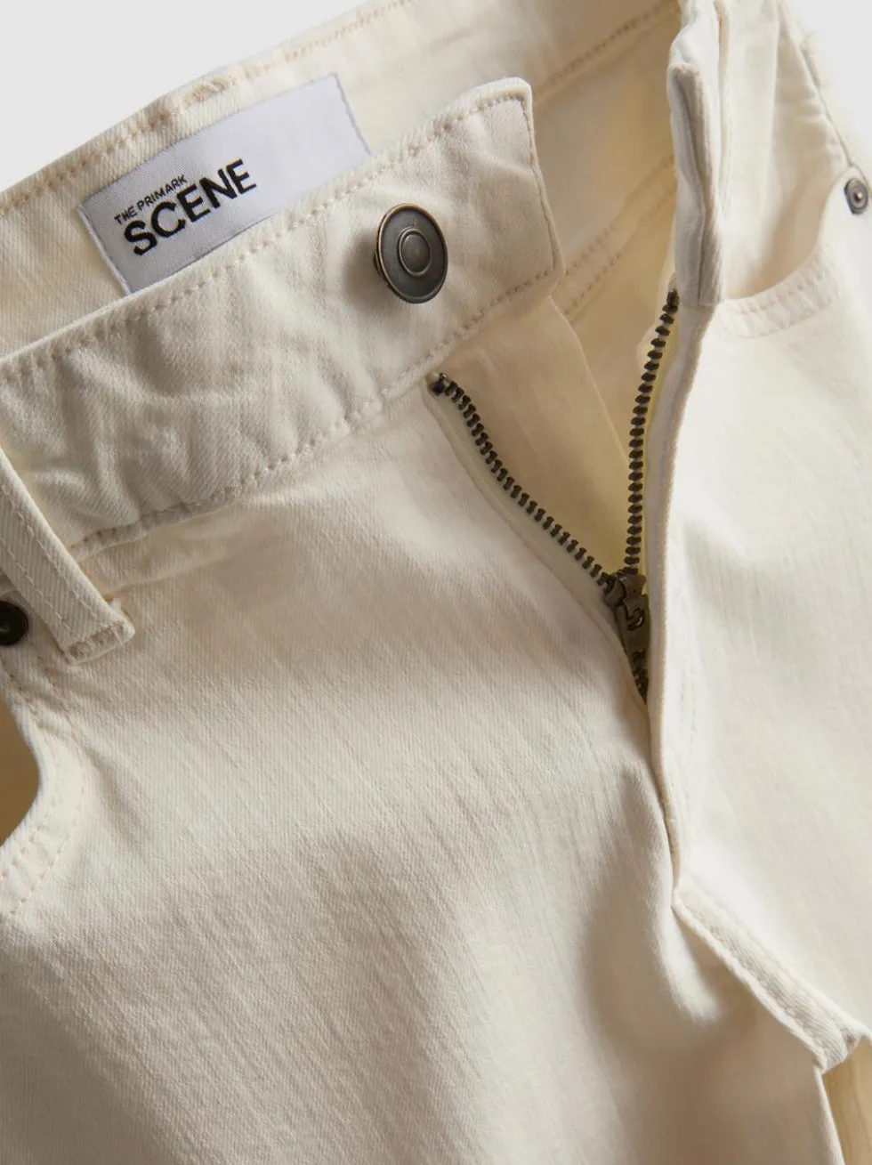 The Primark Scene | Ausgestellte Jeans mit niedriger Leibhöhe