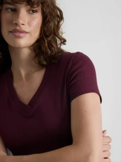 The Primark Scene | Baby-T-Shirt mit hohem Baumwollanteil und V-Ausschnitt