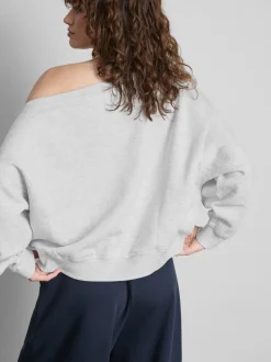 The Primark Scene | Schulterfreies Sweatshirt im College-Stil
