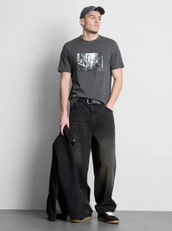 „Tokyo Street“ T-Shirt mit Grafik