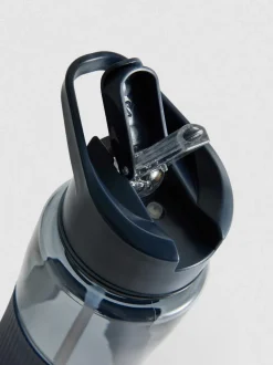 Trinkflasche mit Strohhalm