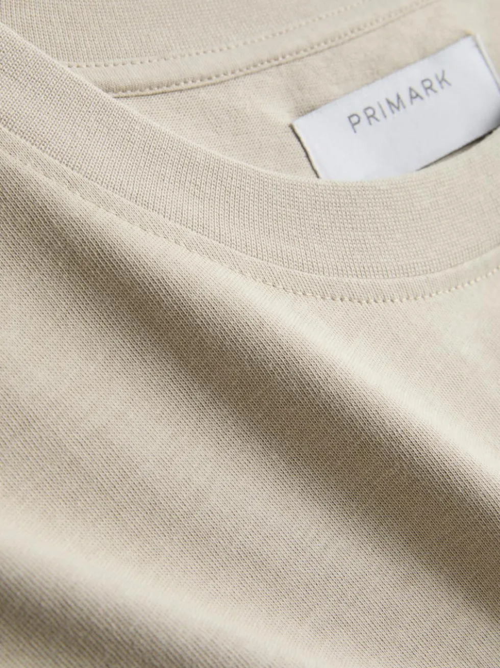T-Shirt mit Nummernapplikation