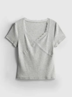 T-Shirt mit Spitzenbesatz und hohem Baumwollanteil