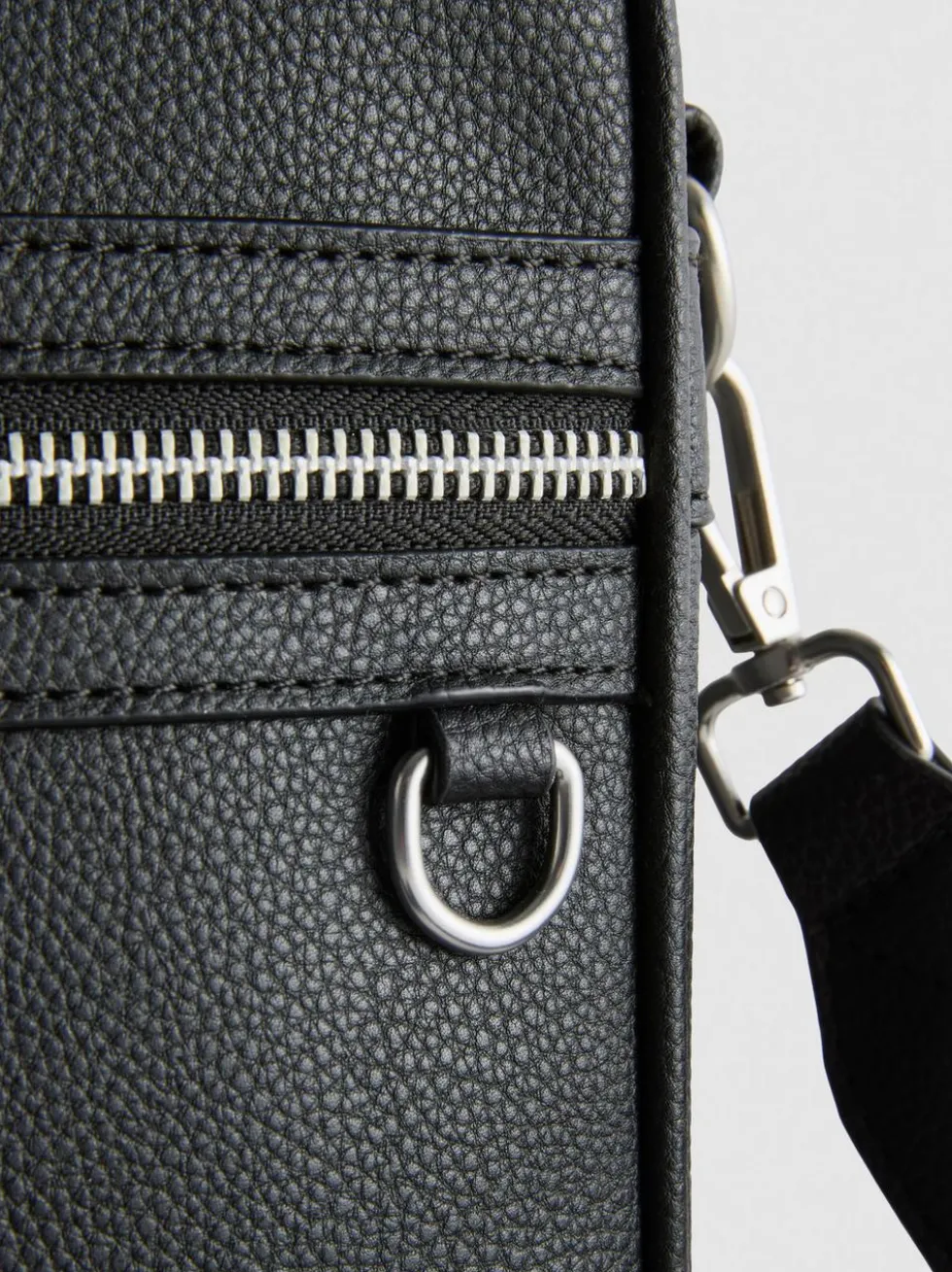 Umhängetasche mit Reißverschlussdetail