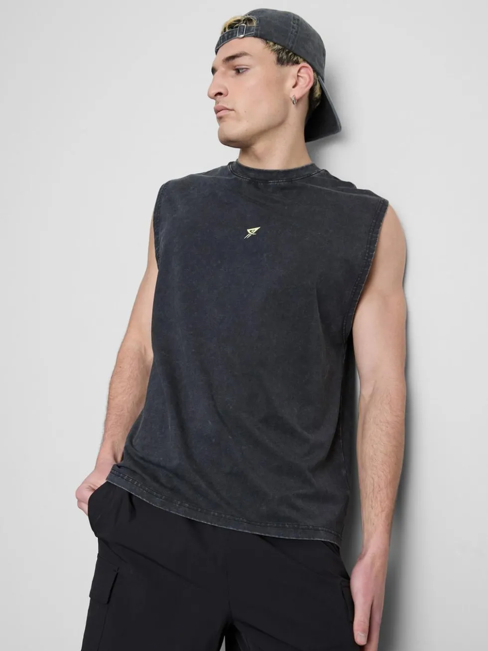 Verwaschenes Active-Tanktop